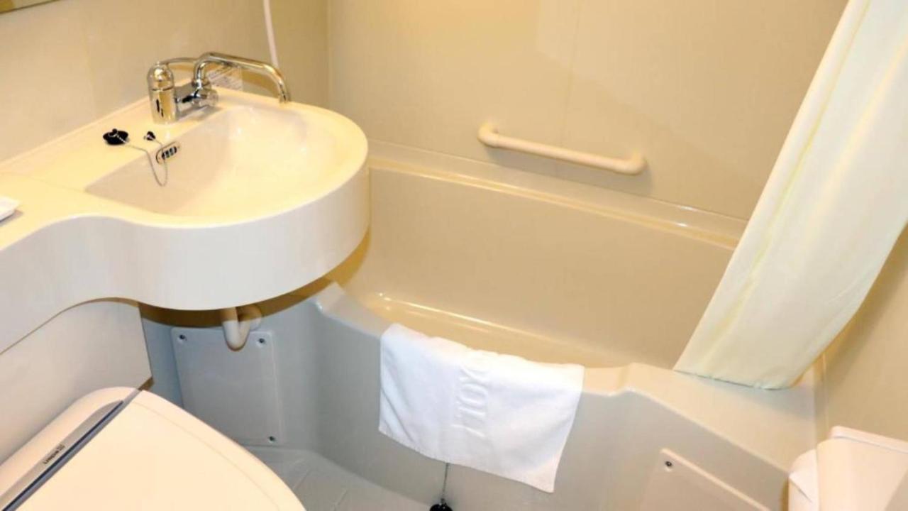 Toyoko Inn Saitama Toda Koen Eki Nishi Guchi Exterior foto