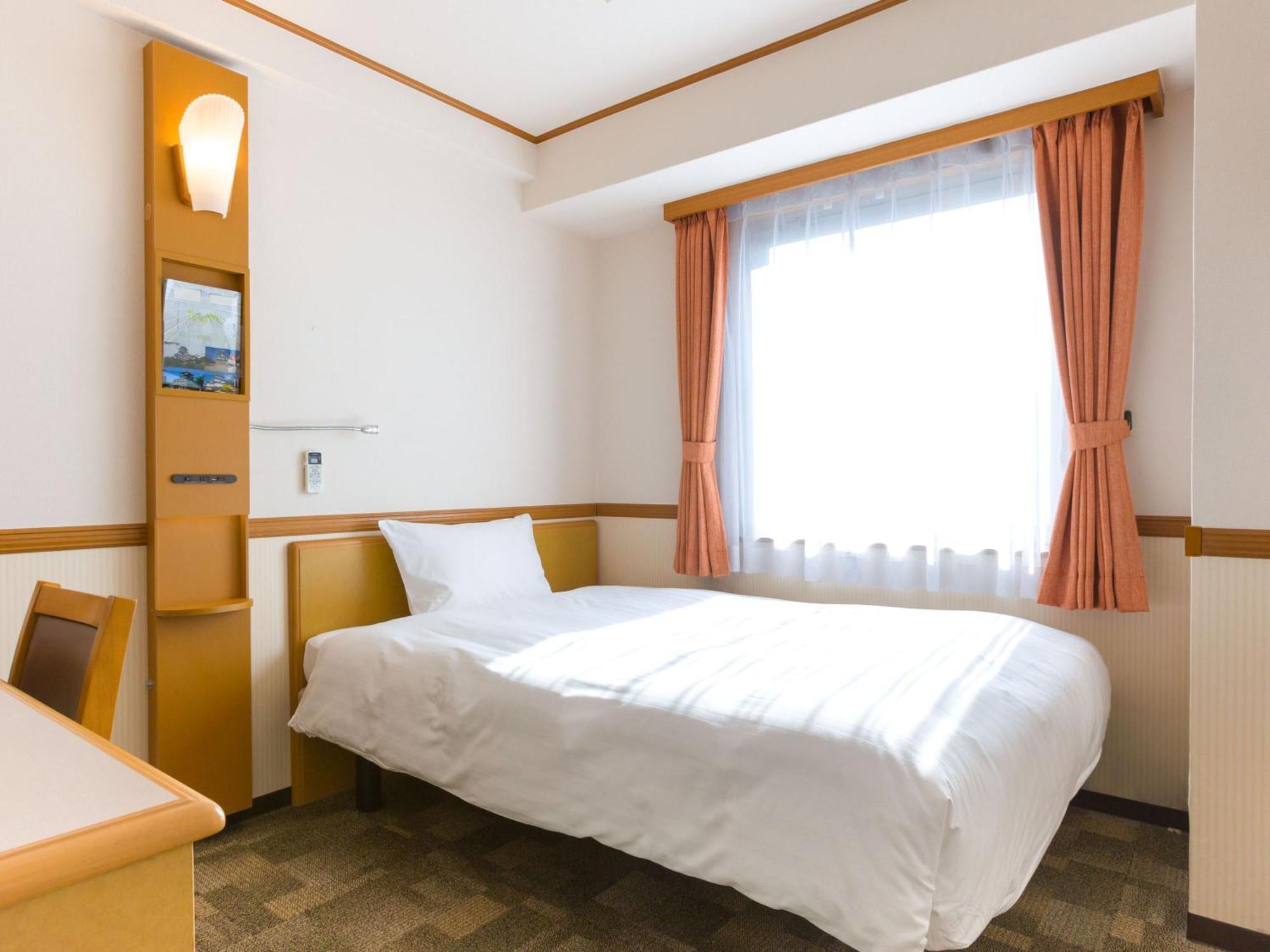 Toyoko Inn Saitama Toda Koen Eki Nishi Guchi Exterior foto